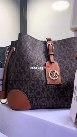 Hobo Bag by Mkmc🤩 Tas yang multifungsi bgtt nih bestii, bisa di Shoulder Bag, Sling Bag, dan Hand Bag😍😍 yuuu dapetin harga ambyarnya hanya di Live kita aja!!! #racuntiktok #rekomendasi #taswanita #paydaysale #fyp #tasoriginal #D26 #joinlivestreaming #mkmc #slingbag #handbag #shoulderbag 