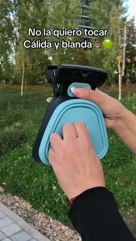 Asi son los regalitos de nuestros amigos 💩🐶 #perros #perras #productosparaperros #accesoriosparaperros #cuidadocanino #mascotas #dogs . . . Ahora es mas facil y sin ensuciarte las manos. Este recogedor de caca para perros hara que tus paseos sean simples. Mejora tu rutina con tu mascota y sus excrementos