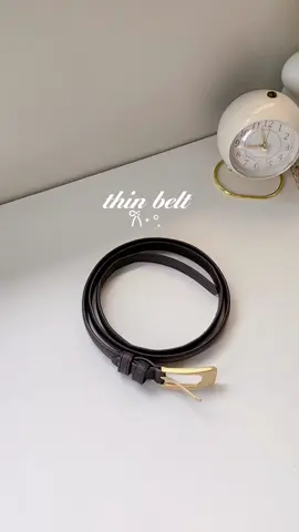 this thin belt could make your outfit more classy and stylish! ✨🤎 #thinbelt #belt #beltforwomen #belts 