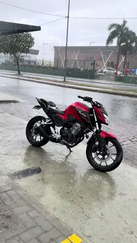 #cbtwister #honda #cb300f #244 #twister #titan160 #motos #moto #racionais #chuva #bmwmotorsport  VIVENDO UM SONHO 😍😍
