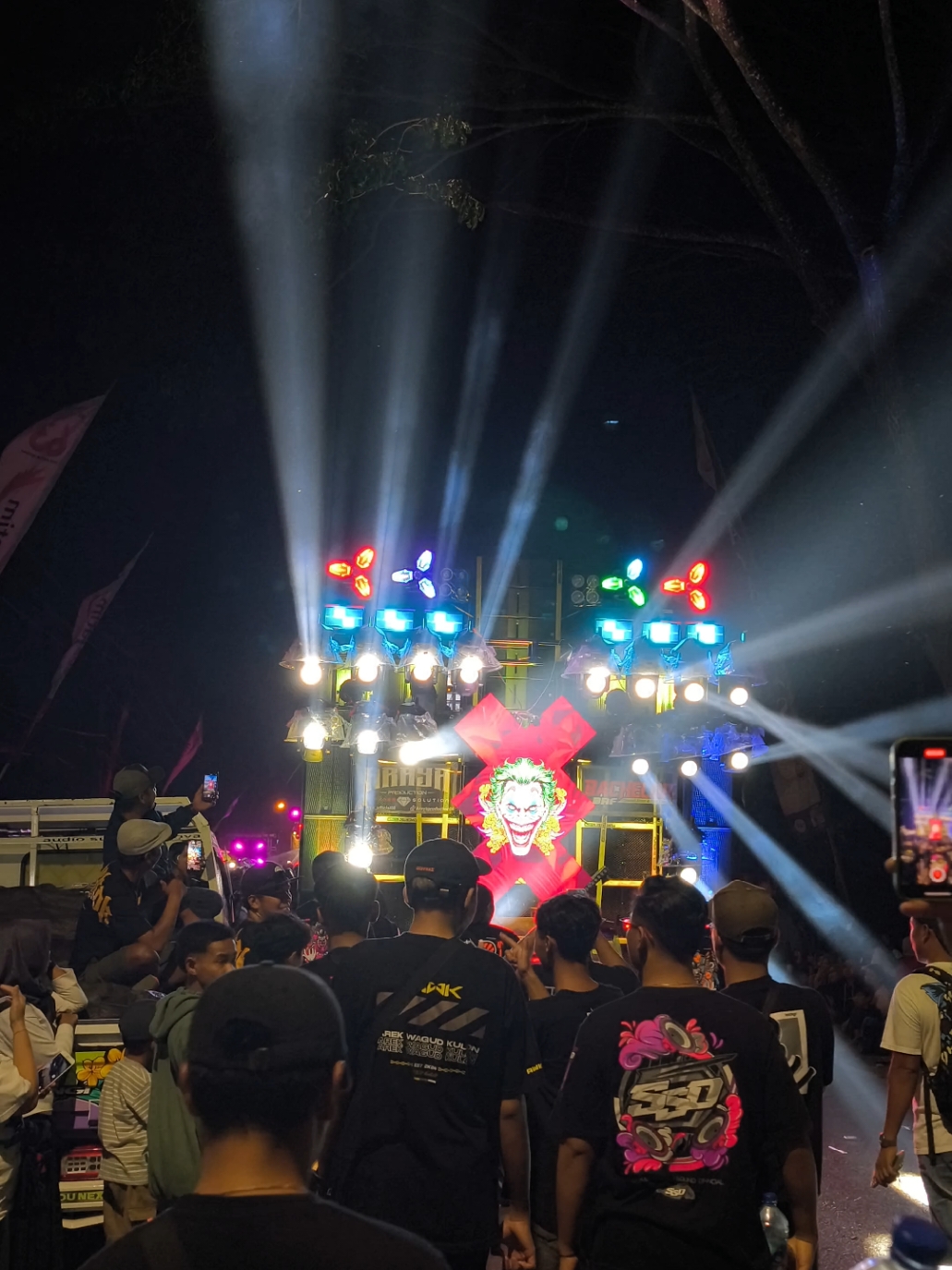 JOKER sound Lumajang menampilkan Horeg nya #pesonagondanglegi #soundsystem #soundhoregjatim #fyp #fypシ #fypage #fyppppppppppppppppppppppp 