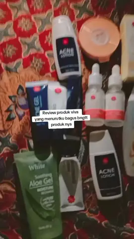 Jadi guys ini aku reall ya pejuang acne dengan budget pas pasan bangett  dan ibuku nyaranin pake produk yg legend ini sumpah beneran bagusss bngttt ini aku reall ya tanpa di endorse sama viva Ini pengalaman aku sendiri aku yang Dulunya gampang tergoda produk 