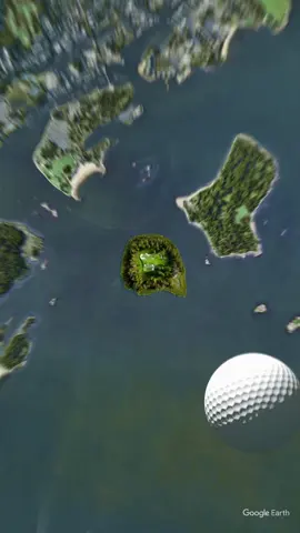 Infinite golf shot! 🏌️⛳️Dive into an endless journey with this impossible trick shot on an imaginary island golf course. Enjoy the endless adventure!  #golf #trickshot #infinite #infinity #loop #zoom #closeup #superzoom 