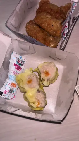 📍Mie Gacoan Udah lama banget ngga makan gacoan. Coz males antri yauda pesen via gofood aja 