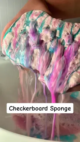 That first squeeze 🤤 i need a grout sponge now to do a checkerboard! #fyp #CleanTok #spongesqueezing #spongeasmr #spongesqueezingasmr #suds #asmrcleaning #cleaningtiktok #spongerinse #foryoupage 