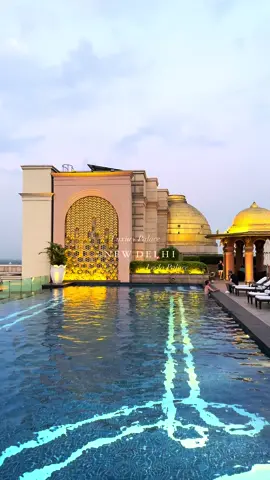 The Leela Palace in New Delhi is the epitome of opulence and grandeur, blending royal Indian traditions with contemporary luxury 🇮🇳 The hotel’s architecture is a stunning tribute to the regal splendor of Indian palaces, with majestic domes, intricately carved façades, and rich interiors adorned with fine artwork and grand chandeliers. Every corner of the Leela Palace exudes elegance, from its lavishly appointed rooms and suites to its meticulously landscaped gardens 🪷 Whether you’re visiting for business or leisure, the Leela Palace in New Delhi promises a stay that’s nothing short of extraordinary, offering a perfect blend of luxury, comfort, and a touch of royal charm. 📍@theleelapalacenewdelhi Member of @theleela & @preferredhotels ! #TheLeelaPalaceNewDelhi #NewDelhi #delhi #beautifulhotels #palace #palacehotel #paradise #india #Inde #shotoniphone #beautifuldestinations #ThePreferredLife #preferredlegendcollection 