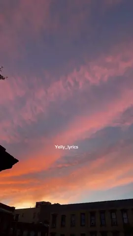 Yo tambien tengo el alma destrozada #viraltiktokvideo #foryou #parati #fyp #viral #letras #bachata #tiktok #blowthisup #zacariasferreira #quieroqueseasmiestrella 