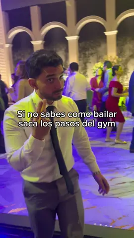 Mi fav es press de pecho 🤣! El tuyo? #gymhumor #humortiktok #humorfitness😆 #fypシ #humorfit #gymrats #humorgym❤️❤️ #humorfitness🤣 #humorfitness24hr #GymTok #humorgym🤣 #humorfitnessbrasil #tiposdebailes 