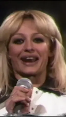 1978 | Hay que venir al sir - Raffaella Carrà  #RaffaellaCarrà #Italia #fyp #xyzbca #virale #perte #parati #canzoneitaliana #foryou #emozione #ricordi #canzone #storiadellatelevisione #storiadellamusicaitaliana #ReginadellaTV #chile 
