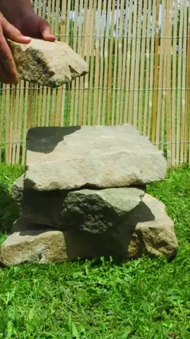 Bubbling stones fountain for your garden⛲️💧 #garden #fountain #DIY 