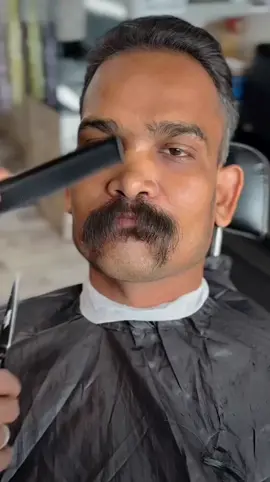 💈Aprenda as melhores técnicas e encontre as mais novas tendências da barbearia AQUI!  Creditos: @vikalsen_7500  Muito além do básico, você encontra segredos e macetes para aprimorar seu trabalho e torná-lo uma verdadeira arte.  . . 💈🔥Aprenda os segredos da barbearia on-line para destravar seu trabalho  Curso disponível no link da bio  🚨🎓 Kw: barber.elitee Tk: barber.elitee #fade  #degrade  #buzzcut  #barbershop  #berbeariabrasil 