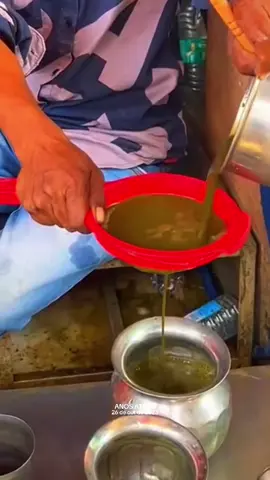 Suco duvidoso🥴#anosatrás #comidaderuaindiana #indianocozinhando #vigilantenaindia #streetfood  