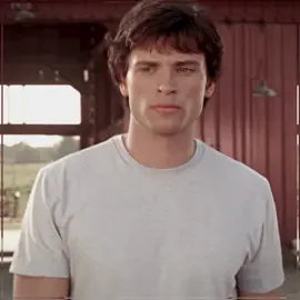 the best male face card #clarkkent #clarkkentedit #smallville #smallvilleedit #tomwelling #tomwellingedit #superman #supermanedit 