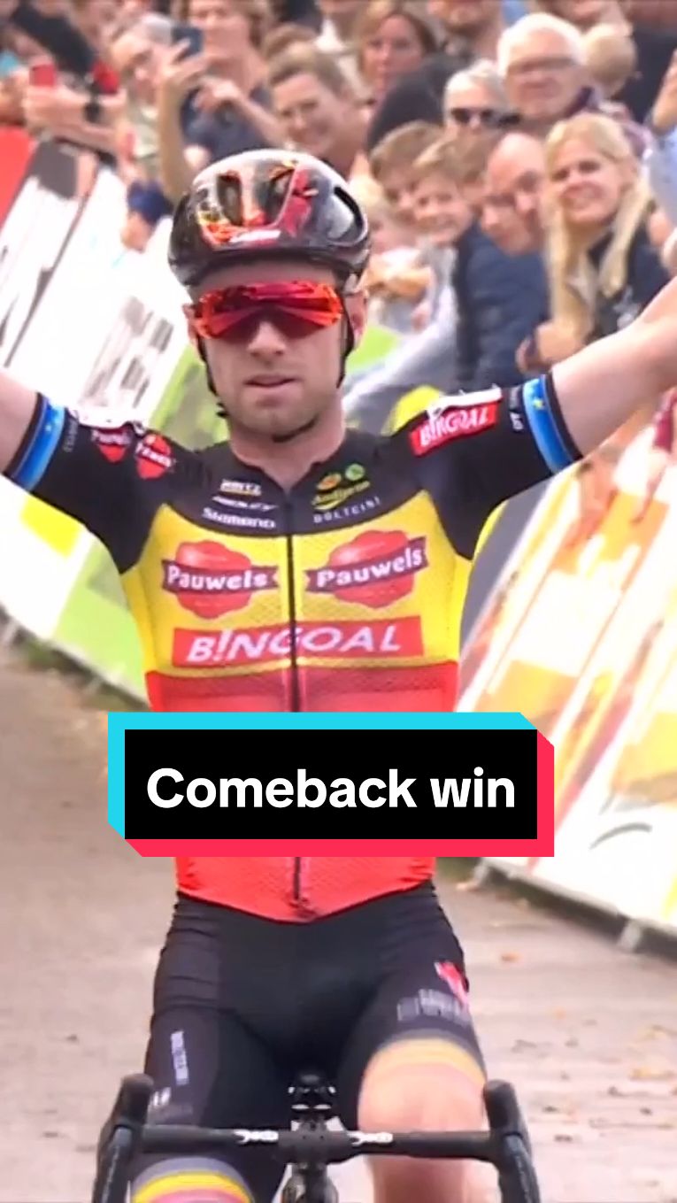 Back with a bang! Eli Iserbyt wins his first race back from a short suspension at Exact Cross Heerderstrand #cycling #cyclocross 