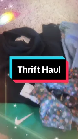 Nice little #thriftstore haul! Got some things for myself instead of my kids for once 😂 #thrifthaul #clothinghaul #budget #moneysavingtips #momlife #sahm #momtok