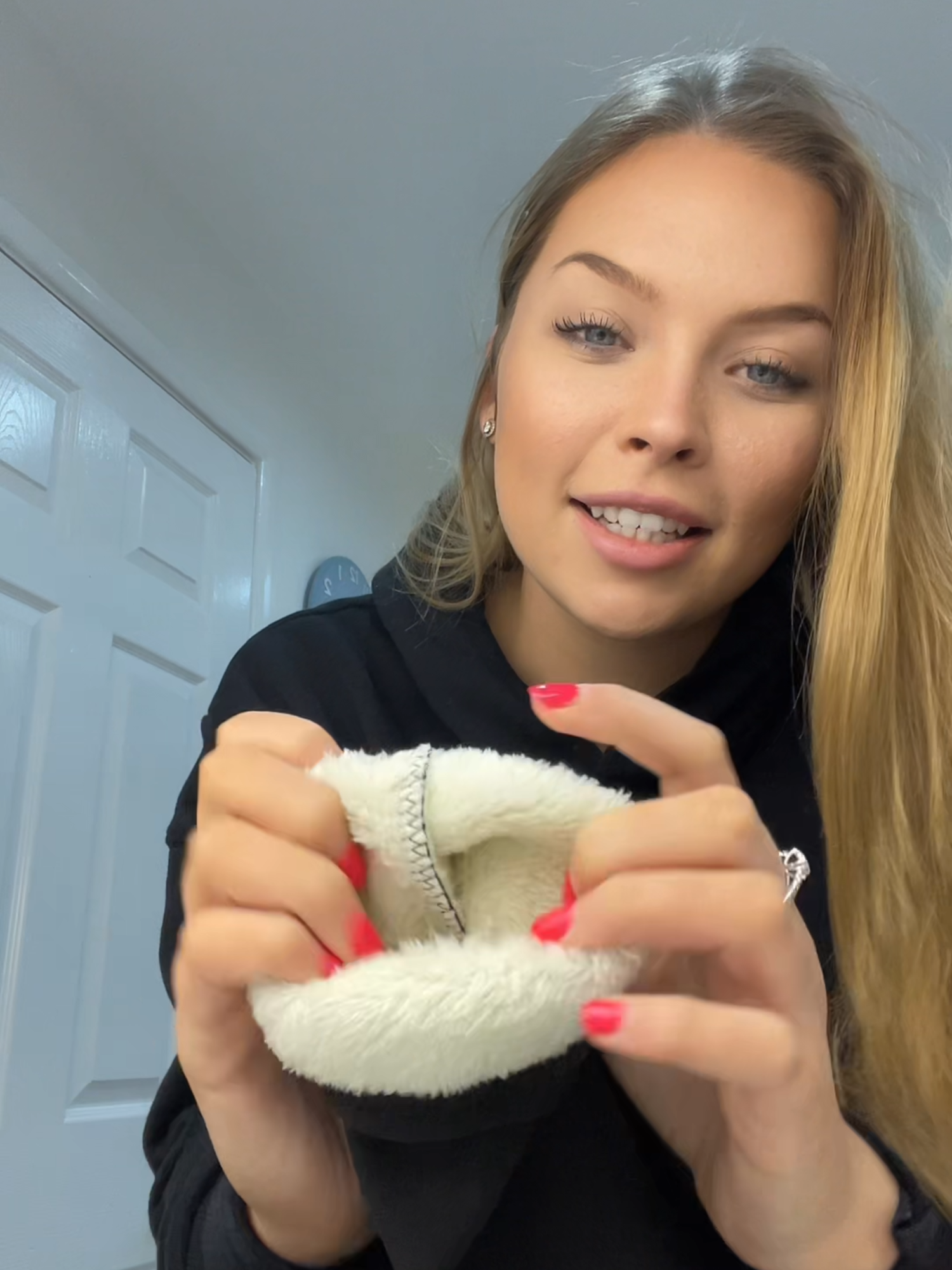 🎉 Winter is here, and it’s time to stay stylish! Meet the CHRLEISURE Women's Fleece-Lined Leggings! ❄️✨ Featuring a soft, warm fleece lining to keep you toasty all day long! 💖 The high-waisted design flatters your shape, and the stretch makes them perfect for any activity! 👗👢 Grab your pair now and embrace winter in style! 🛒🔥 https://www.luxelady.lol/products/womens-winter-warm-fleece-lined-high-waist-leggings #winterclothes #winter #winterfashion #fashion #winteroutfit #wintercollection #onlineshopping #clothes #winterstyle #winterwear #winteriscoming #winterishere #winterwonderland #hoodies #wintertime #style #cold #snow #clothing #outfits #winteroutfits #lovewinter #coldweather #shopping #winterbreak #winterday #wintercoat #winterfun #winterclothing #naturelovers