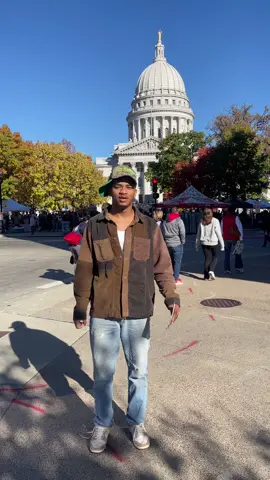 YALL IM AT THE WHITE HOUSE!!!