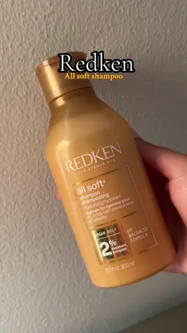 Me esta gustando mucho este shampoo😍❤️@Redken @Redken Pro  #redken #redkenallsoft #redkenallsoftshampoo #productosdelcabello #haircare #shampoo #ugccreator #cuidadodelcabello #cuidadocapilar #ugccontentcreator #ugcexample #haircareproducts #antifrizz #hidratacioncapilar 