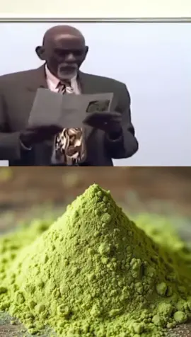 Klik link di bio untuk dapat bubuk daun kelor ✨🌿😉 Salah satu superfood yang banyak manfaatnya. Mengonsumsi daun kelor bubuk memiliki beragam manfaat kesehatan karena kandungan nutrisi yang tinggi. Daun kelor kaya akan vitamin A, C, E, dan K, serta mineral seperti kalsium, magnesium, dan zat besi, yang penting untuk menjaga kesehatan tubuh. Kandungan antioksidan dalam daun kelor membantu melawan radikal bebas, yang dapat mengurangi risiko penyakit kronis dan memperlambat penuaan sel. Selain itu, daun kelor memiliki sifat anti-inflamasi yang bermanfaat untuk meredakan peradangan dan menjaga kesehatan sendi. Mengonsumsi daun kelor secara teratur juga dapat meningkatkan sistem kekebalan tubuh, memperbaiki metabolisme, dan mendukung kesehatan pencernaan. #glowup62 #GlowUp #fyp #tutorial #tips 