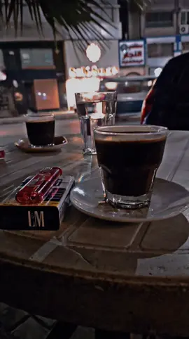 العمر بيفوت ويمر بين حلو ومر 🔥🦅 #فنجان #فنجان_قهوة #قهوه #قهوتي 