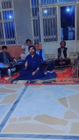 زما پلار د چا چمچتوب ندئ کړئ