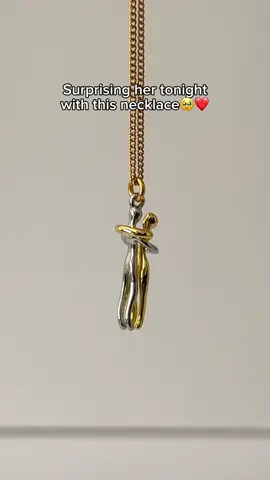 Give them the hug necklace jewelry! #jewelry #necklace #Love 