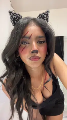 Purr #halloween #cat #pussinboots #foryoupage 