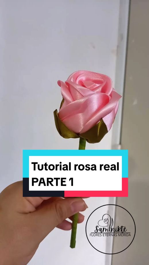 Aquí les dejo el tutorial bellas, espero les guste 🥰 #tutorial #parati #flores #viralvideo #rosaeterna #mejorando #nuevatecnica #tiktok #viral 