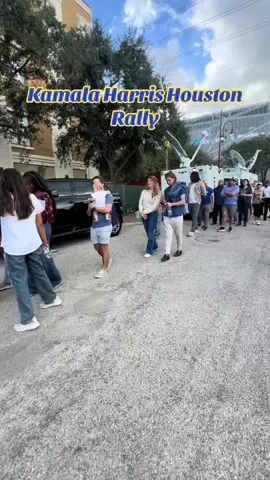 #kamalaharris2024🇺🇸💙 #houston #harrisrally #kamalarally #democrats #houstontexas #colinallred #30000people 