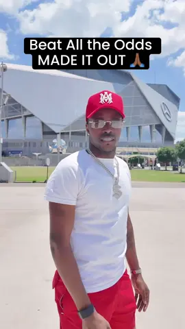 So many obstacles but we here ! IM JUST BLESSED AND I APPRECIATE ALL OF YALL THAT HELPED AND BEEN APART OF THIS JOURNEY! L.A this weekend let’s get it 🚦🎥✨🍾✈️🎉