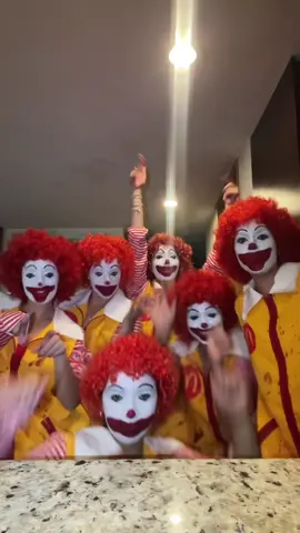 🤡 🤡 #disfraz #costume #halloween #clown #mcdonalds 
