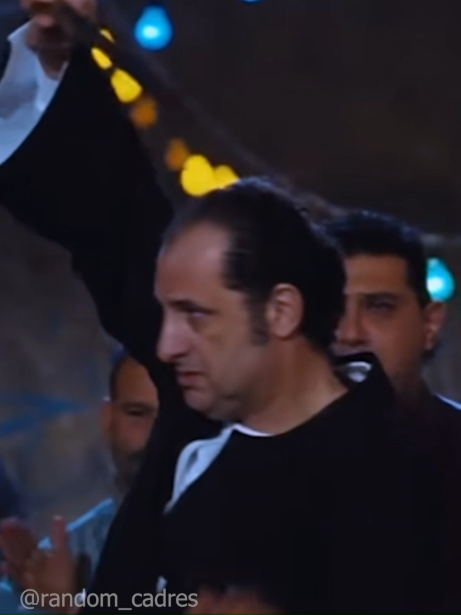 أيه يادنيا؟ مواركيش غيري ولا أيه ... #الفرح #خالد_الصاوي #باب_الحياه #film #filmscene #films #fy #foryoupage #foryou #fyp #viral #viralvideo