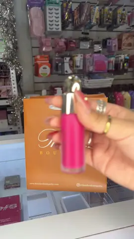Descubre los mejores productos de maquillaje en nuestra tienda! 💄✨ Desde básicos hasta lo último en tendencia, tenemos todo para un look espectacular 🔥 #beautystore#tiendademaquillaje#honduras#sephora#maquillaje#sephorahaul#viral_video#rarebeauty#nars#fyp#parati#olaplex 