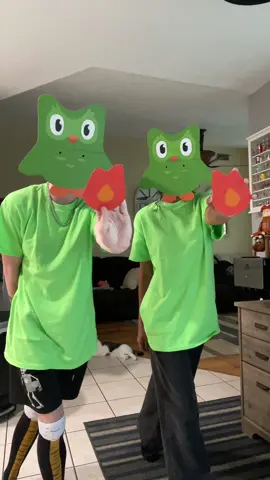 #relate #relateable #real #fyp #xybca #trend #foryou #meme #memes #trending #costume #funny #foryoupage #artist #artwork #painting #duolingo #dance #dancechallenge 