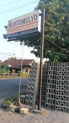 Kontomulyo  Utara Pasar Badas, Kediri #loster #losterbeton #losterbetonminimalis #losterbetonlubangangin #roster #rosterbeton #bocahcilik 