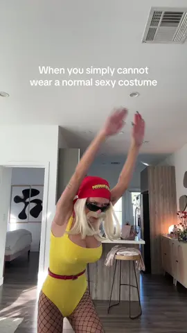 I’m back with another year of questionable costumes. #halloween #hulkhogan 