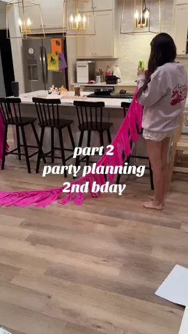 Second birthdays are so much fun because they are excited and know what a party is 🥹 #secondbirthday #girlyhalloweenparty #minniemousebirthdayparty #diybirthdayparty 