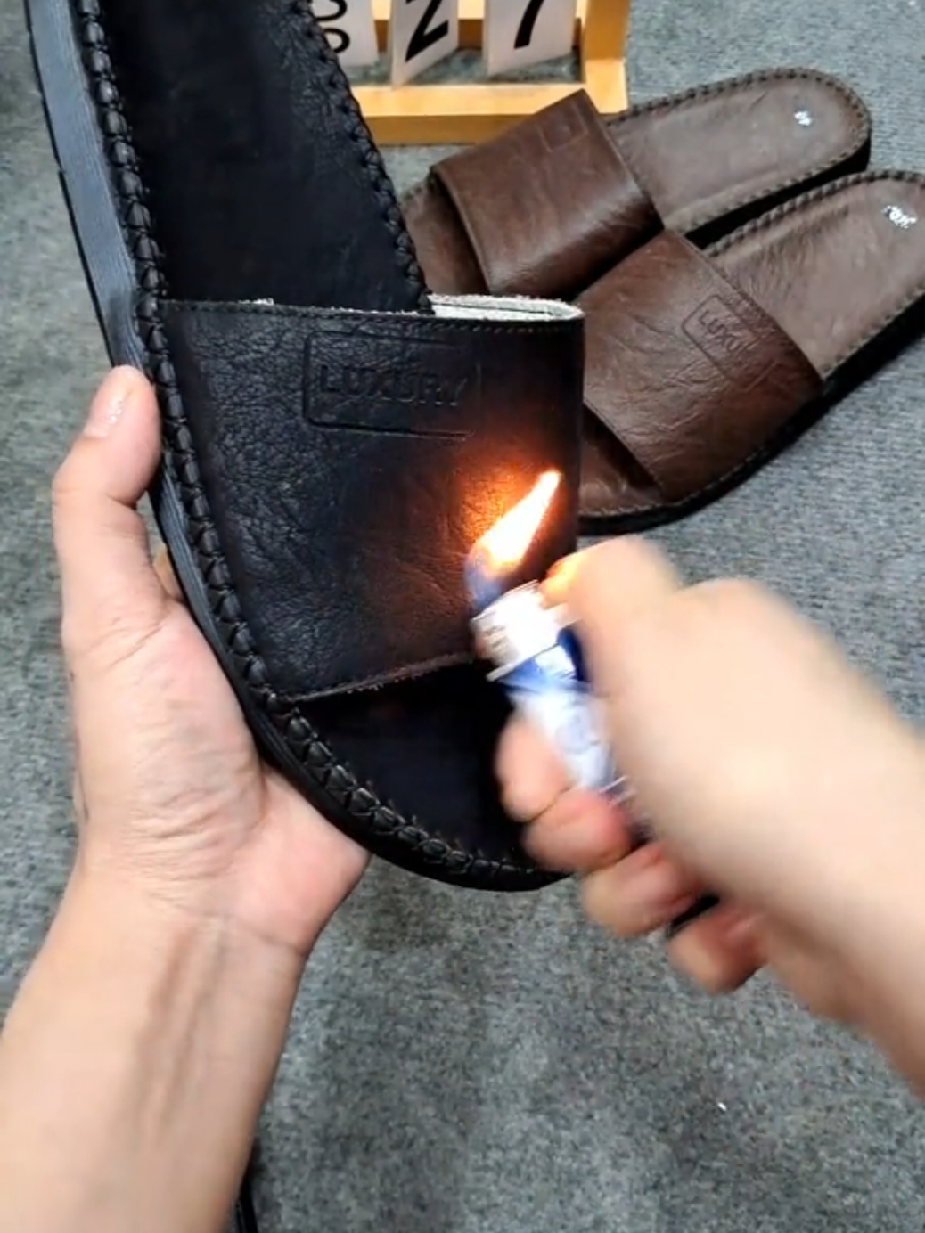 Dép da bò Chống Nhăn   Dép Doctor LUXURY . đế cao su đúc Nguyên khối. khâu chỉ toàn bộ... #depdanam #depdabonam #depnam #depdoctor #depdabo #depdabonamcaocap #depdanam #depnam #dép_da_bò_nam_giá_tận_xưởng #xu #tiktokshop #xuhuongtiktok #xuhuong #xuhuong2023 #tiktokviral #tiktokviral #tiktokshop #riwewdep2024 #riwewdepnam #riwewdep #xu #trend #xuhuong 