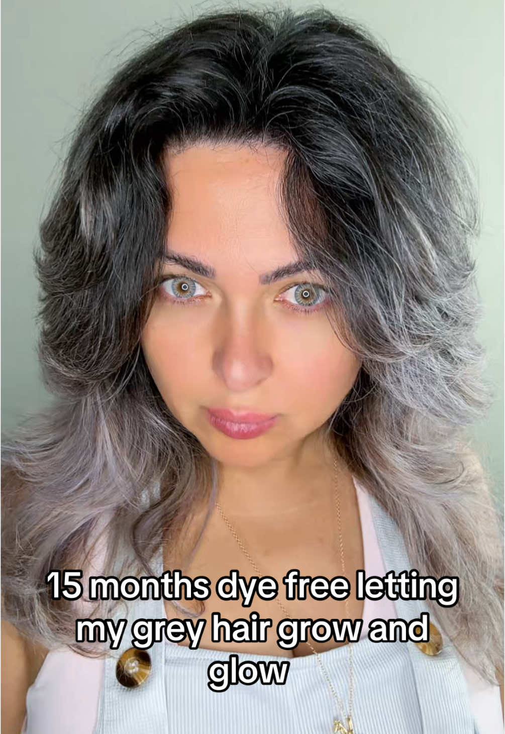 #silversisters #canas #cabelosbrancos #greyhair #pelosgrises #genx #pelosgrises #greyandglowing #silversiters