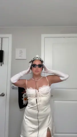 Dollar tree STAN💅🏻 #cheapcostume #lastminutecostume 