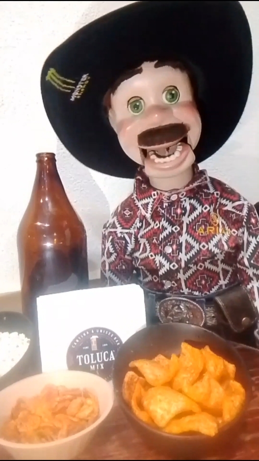 sakuna Kawama Don Chilo...#fyp #seguidores #aguascalientes #borracho #aguascalientes #humor #comedia #ventriloquist #titereshaciendotiktok #mexico #usa #pulque #cerveja #cerveza #caguama #beer 