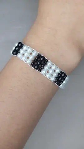 Very Cute pearl bracelet Easy tutorial for beginners  #bracelet #pearlbracelet #pearljewelry #jewelry #bracelettutorial #braceletmaking #beadsbracelets #beadsjewelry #verycute #cutebracelets #luxury #luxuryjewelry #handmadejewelry #handmadebracelet #braceletoftheday #jewelryoftheday #trendyjewelry #trends #trendy #beadedjewelry #beadedbracelets #beads #beadsbracelets #diybracelet #DIY #diybracelet #trendingvideo #trends #unitedkingdom #uktiktok #london #foryoupage❤️❤️ #usa_tiktok #foru #francetiktok #france #beginner #tutorial #stepbystep #trendingtiktok 
