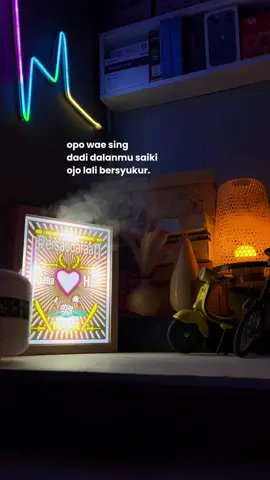 Opo wae sing dadi dalanmu saiki ojo lali bersyukur #storymediapesilatterate #mediapesilatterate #psht #virall #fyp #trending #kamarpsht_aesthetic 