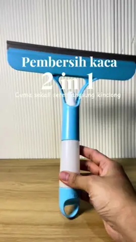 Alat pembersih kaca praktis 3 in 1 udah langsung semprotan #pembersihkaca #pembersihkaca3in1 #foryou #foryoupage 