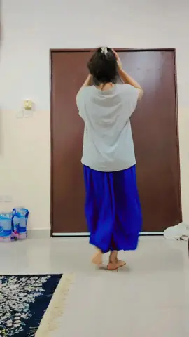 বিদাশে আর থাকবা কতো বাড়ি কি আর আইবা না #vairal_video_tiktok #thankyouforcomment #tiltokbangladesh🇧🇩🇧🇩❤️ #foryourpage #foruyou #মাদারীপুরের_মেয়ে_আমি👰 