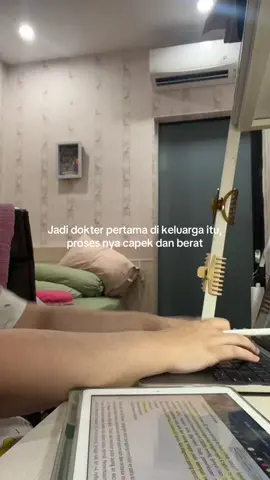 Terima kasih buat semua orangtua, yang peduli akan pendidikan anaknya, dan selalu berusaha yang terbaik buat anak-anaknya. Semangat buat teman-teman yang sedang berjuang untuk menyelesaikan pendidikannya <3 🤗💖 #fyp #masukberanda #doctorsoftiktok #kehidupandokter #dokterindonesia #koaslife #fypage 