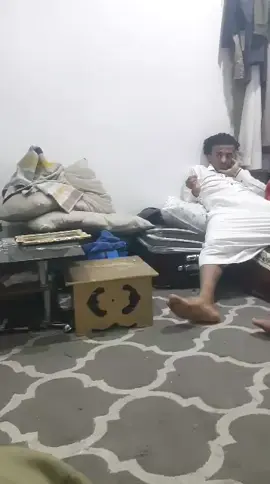 التحدي كان بين مشجعين ريال مدريد و مشجعين برشلونه ولاكن للأسف  خاب الضن فيك يا ريال مدريد تفاعلكم يامشجعين برشلونة 