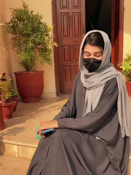 Par os larki ka thora alag andaz🫠🙈