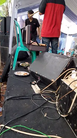 #unyuunyu #ForYouPage #tendadekorasi #fypindonesia #ThisIs4You #soundsystem #soundhoreg #rtv #rtv #behringerx32 