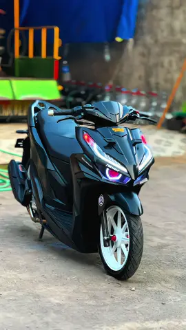Obat kinclong bodi doff🤤💋🥵🫵 . . . #fyp #varghost⚡ #vario #vario125 #variogen2 #irenggank🚀 #ogahjinjit #vavarioan #variomodifikasi 